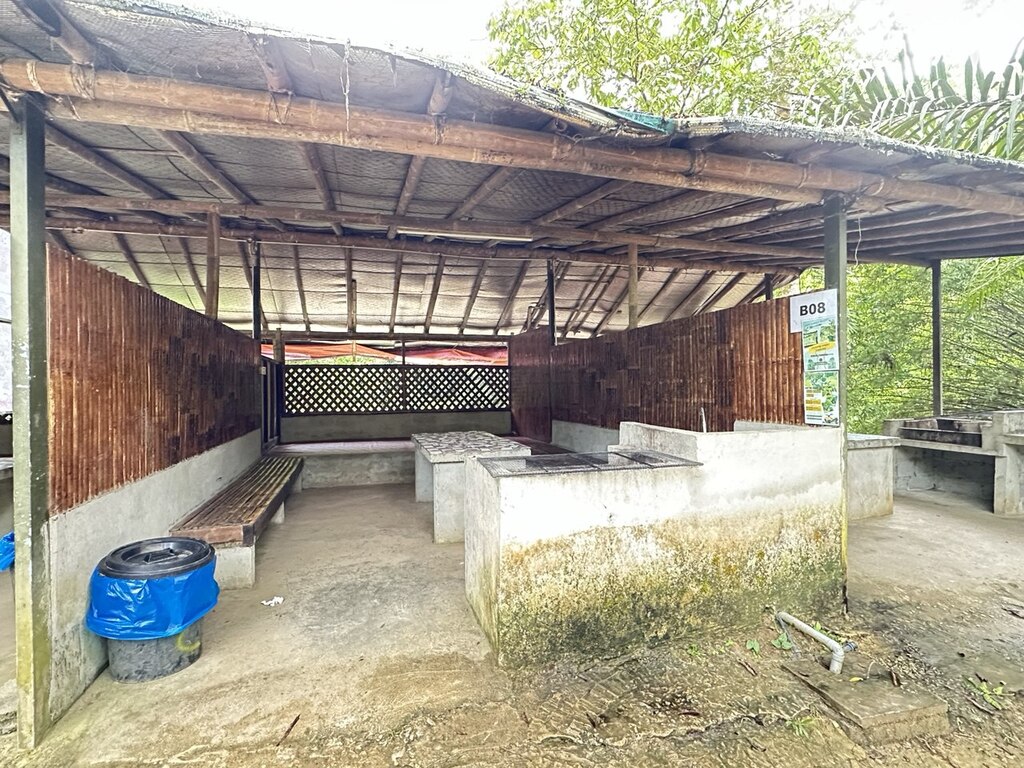 BBQ Shack (B08)